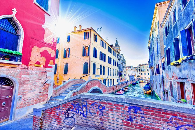 4-Hour Venice guided walking tour with Doge's Palace & St Mark's Basilica - Entering Doge’s Palace: Golden Staircase, Bridge of Sighs, and the story behind the stone