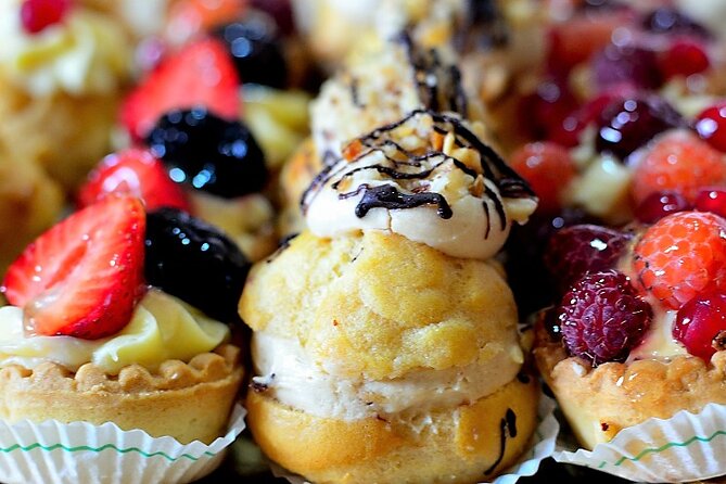 A Sweet Stroll Through Venice: Pastries, Chocolate, and Gelato - Who should book, and who should skip this sweet stroll