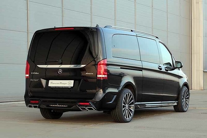 Arrival by Private Luxury Van Venice Airport VCE to Piazzale Roma - Practical tips that make the pickup feel easy