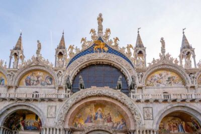 Basilica and Doge's Palace tour with Lunch & Murano - Doge’s Palace and the Bridge of Sighs: Government in Stone