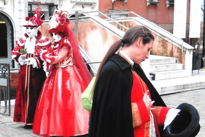 Carnival & Casanova Secrets, Theatrical Walking Show - Price and Time: The Sweet Spot for a First Night in Venice