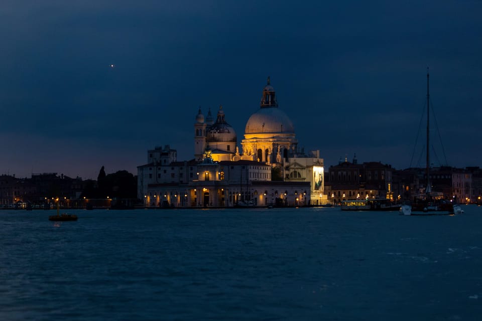 Chioggia-Venice: Day&Night Boat Transfer Round-Trip or 1-Way - Practical stuff that matters on a shared boat