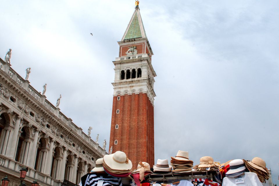 Classic Venice: 2-Hour Walking Tour with Basilica Entry - St. Mark’s Square with a guide: more than just photos