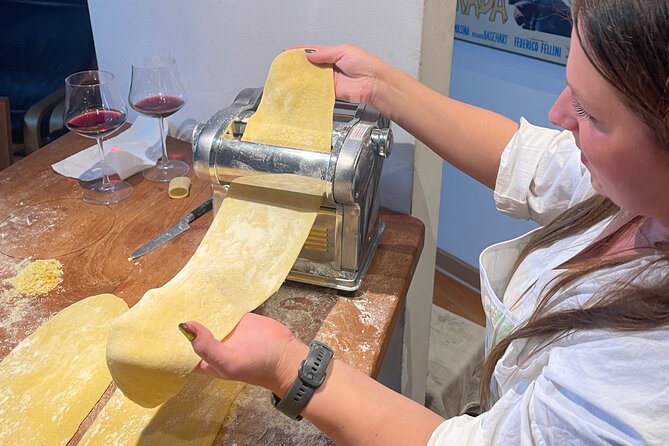 Cooking Class with Chef Francesco and Live Music in Venice - The Live Acoustic Guitar Finish (Why It Feels Different)