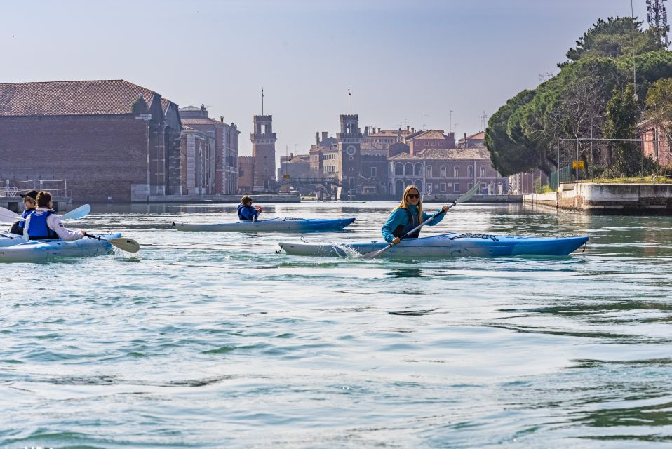 Cultural Kayak Tour: Discovering the City’s Canals - What to Bring (and What Not to)