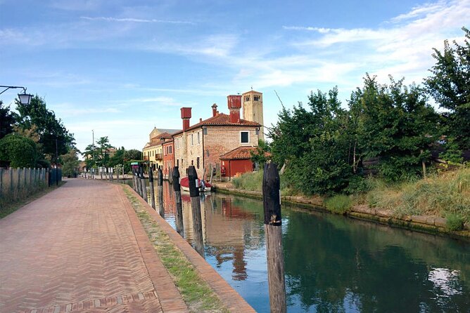 Discover Murano, Burano and Torcello by boat (Private Tour) - Time Management: How to Get More Out of 45 Minutes in Burano