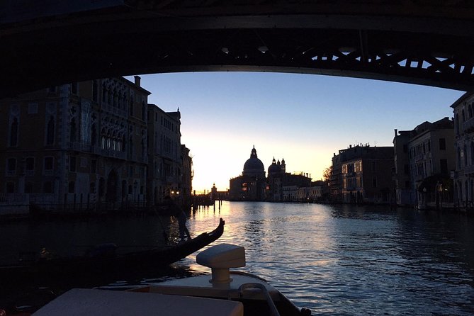 Discover Venice at sunset - Why a sunset Venice walk just works