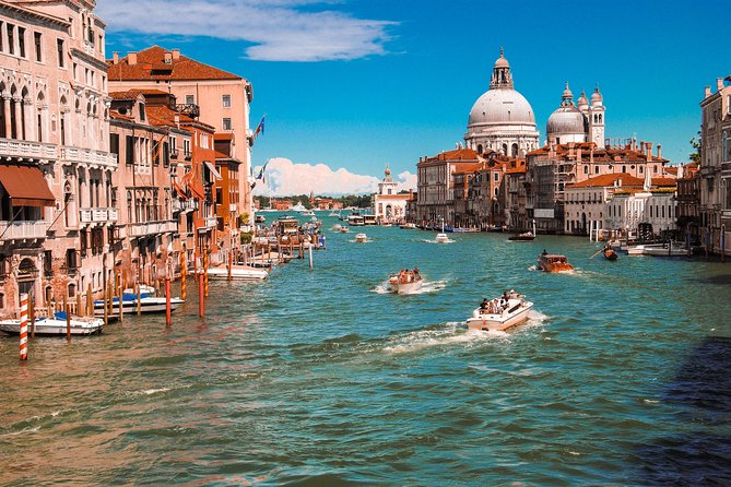 Discover Venice’s most Photogenic Spots with a Local - Porta della Carta: the doorway shot most people miss