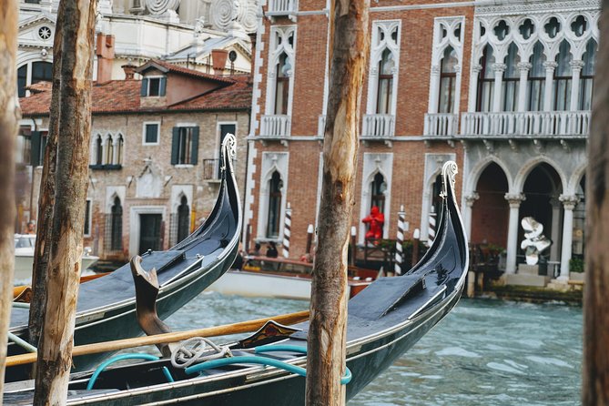 Discover Venice’s most Photogenic Spots with a Local - The Byzantine basilica with golden mosaics: how to photograph inside