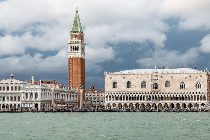 Discover Venice’s most Photogenic Spots with a Local - The Bridge of Sighs passage: moody shots with a story