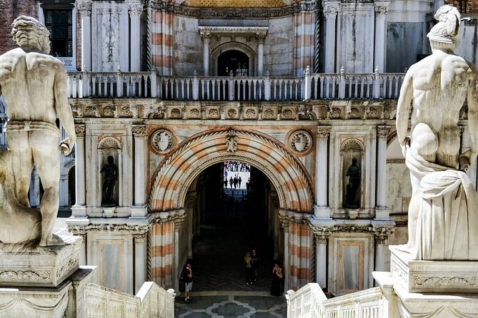 Doge's Palace Skip the Line Guided Tour in Venice - Palazzo Ducale (Doge’s Palace): Gothic power and the people behind it
