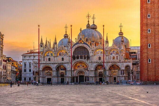 Doge’s Palace Tour, Prisons, Bridge of Sighs & Gondola Ride - Key highlights to know before you go