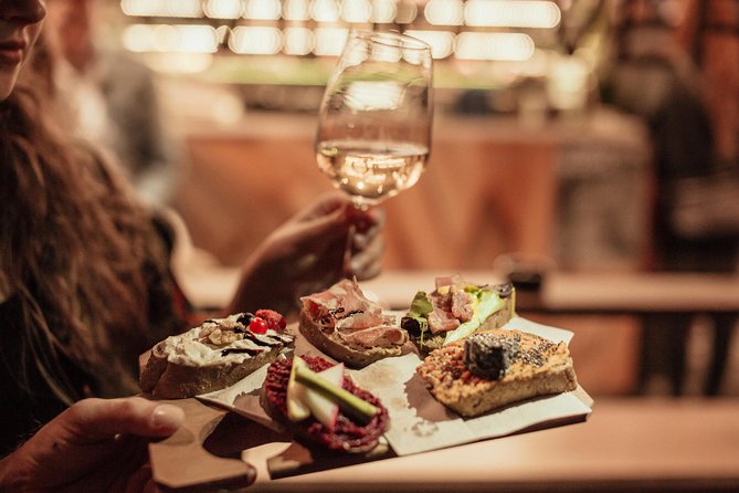 Drinks & Bites in Venice Private Tour - Venice after dark, focused on food and drink