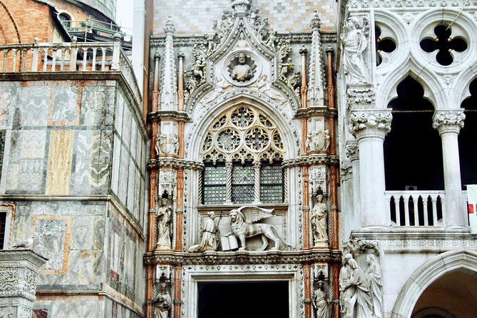 Ducal Venice, Historical Walking Tour & Skip the line Doge's Palace - Marco Polo’s House Exterior and Malibran Theatre: Small Stops, Big Stories