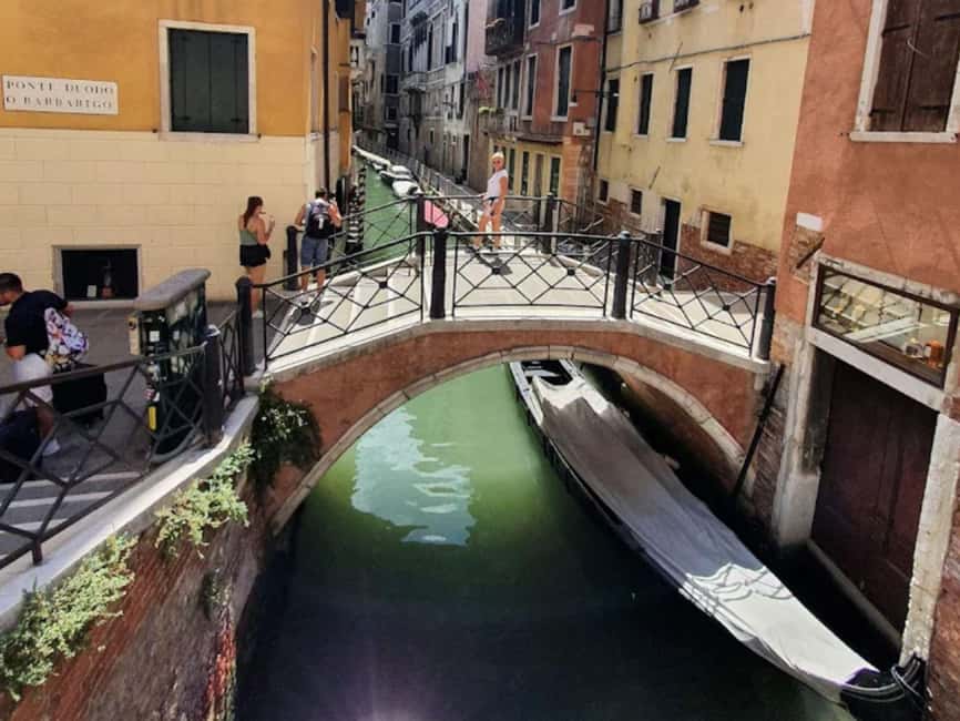 Easy Grappa Tasting in Venice - Inside the Shop: A Look at Poli and the Spirit Story