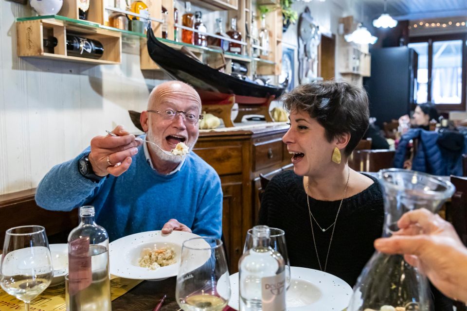 Eating Venice: Offbeat Food & Drinks Tour - Cannaregio to the bacaro vibe: Prosecco col fondo and cicchetti