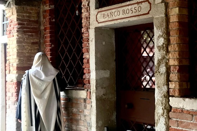 Exclusive Private Venice Jewish Ghetto Tour - Campo San Geremia: the view plus a first map of the story