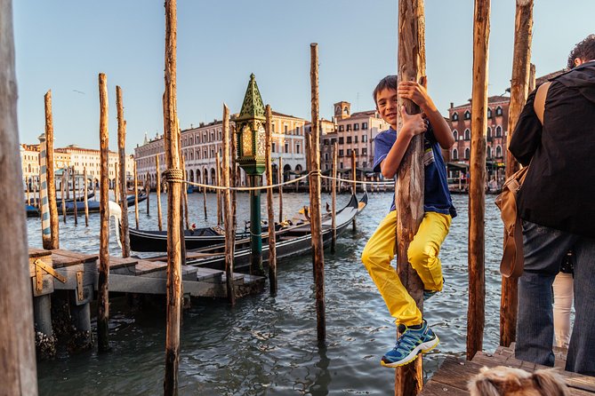 Family Friendly Venice Private City Tour - Snacks, gelato, and keeping kids engaged without exhausting everyone