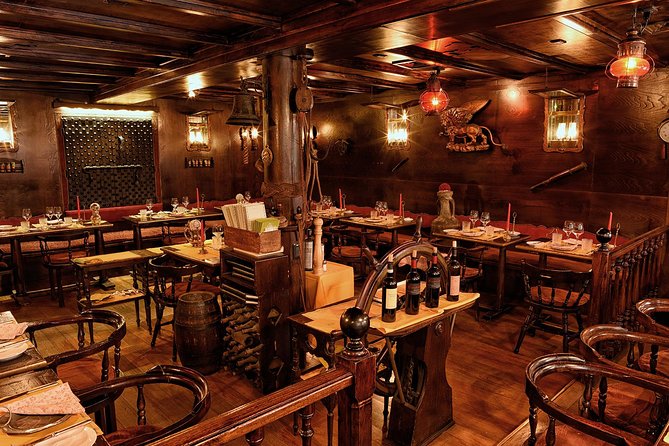Four-Course Food & Wine Pairing Elegant Dinner in Venice - The sommelier conversation: what you should listen for