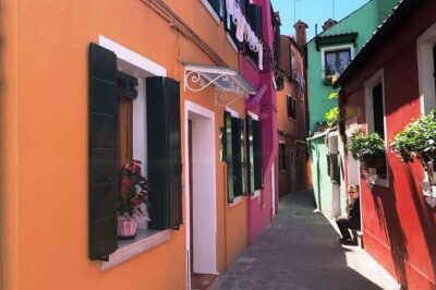 Full-day excursion to Murano, Burano and Torcello from Venice Train Station - Murano: glass furnace demo, plus sights you can actually reach