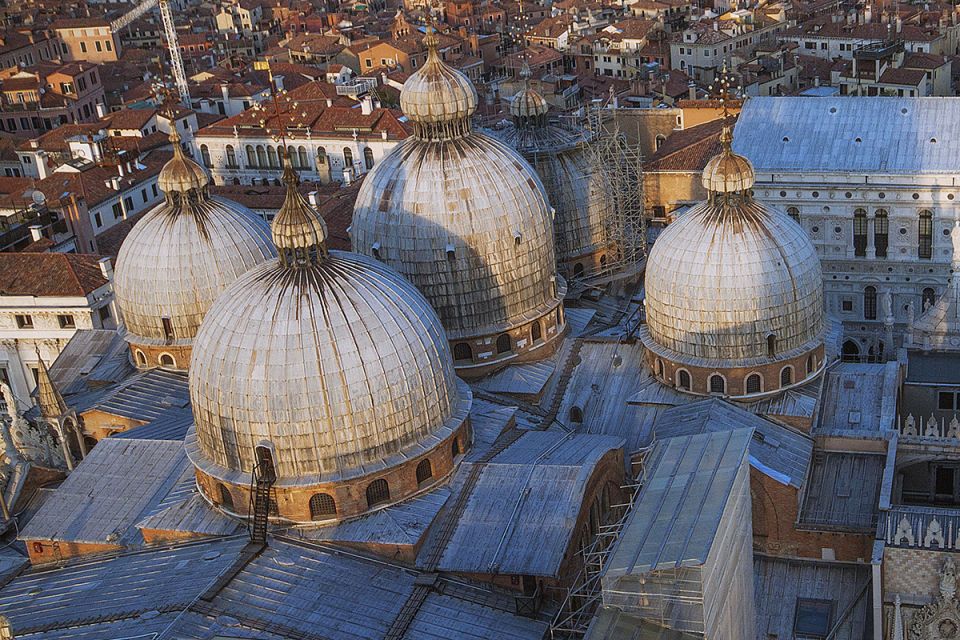 Full Venice Walking Tour: Doge's Palace and St. Mark's - Starting in Piazza San Marco: your fastest Venice orientation