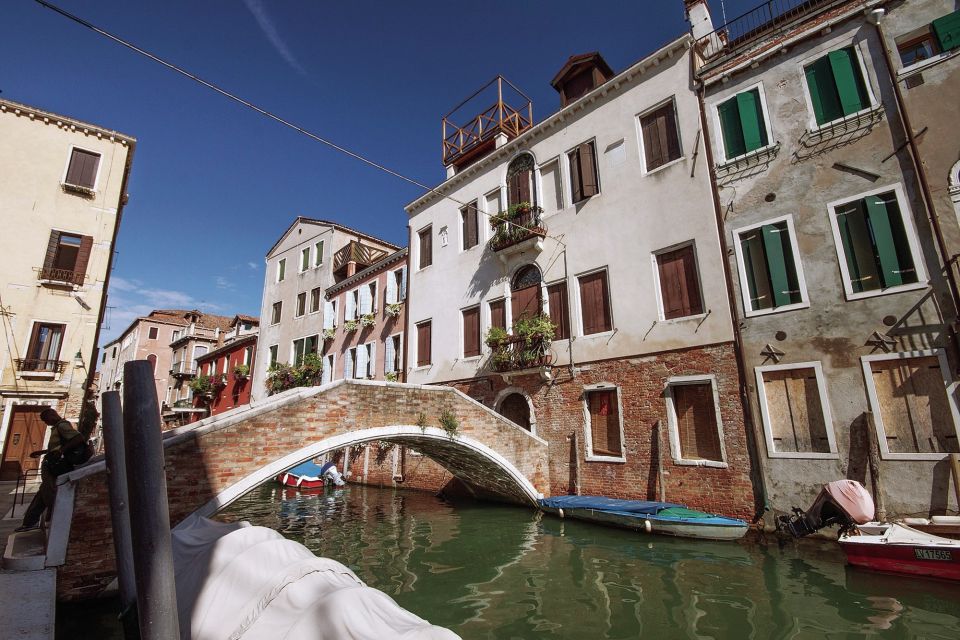 Full Venice Walking Tour: Doge's Palace and St. Mark's - Teatro Malibran and Le Mercerie: shopping street history, not just storefronts
