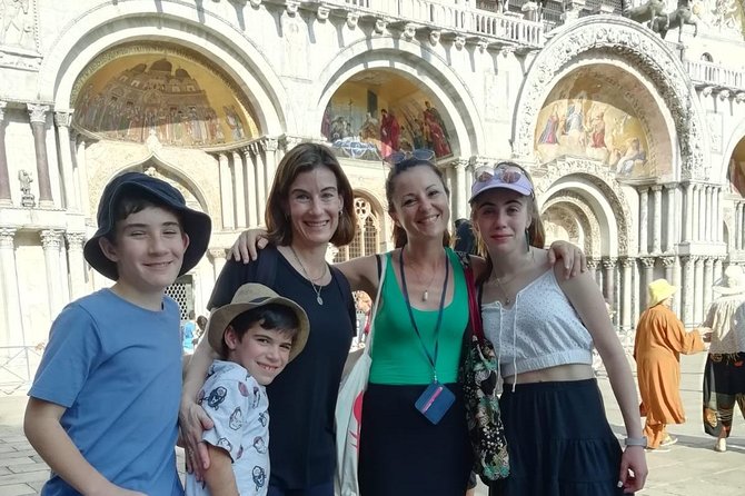 Guided Sightseeing Tour of Venice Highlights for Kids & Families - Stop 3: Rialto Bridge, souvenirs, and Marco Polo’s connection