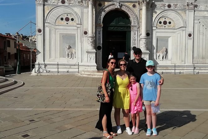 Guided Sightseeing Tour of Venice Highlights for Kids & Families - Stop 1: Centro Storico di Venezia and the fun way to learn the city