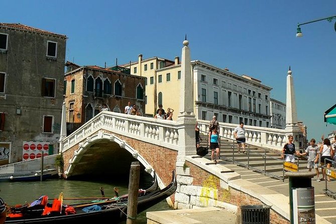 Guided Tour of the Jewish Ghetto in Venice with Cannaregio & Synagogues Visit - Private tour timing: what 3 hours feels like in real life