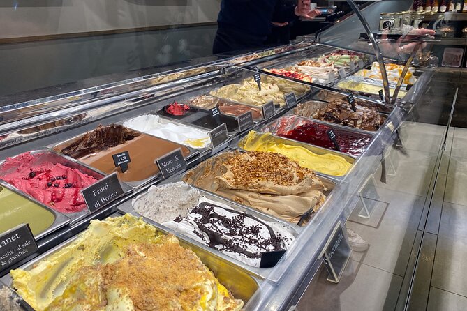 Guided Venice Street Food Tour and City Sightseeing - Campo San Bartolomeo and Campo San Polo: Squares You’ll Actually Remember