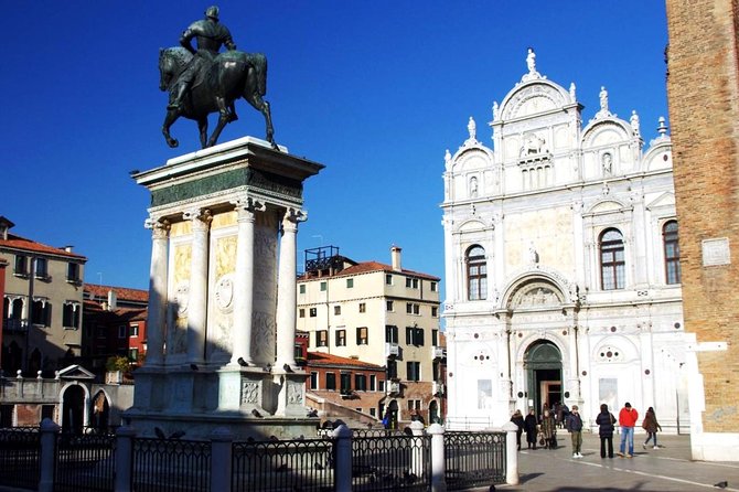 Guided Walking Tour of Venice, St Mark's Basilica & Doge's Palace - Doge’s Palace fast-lane entry: Gothic power and the Bridge of Sighs