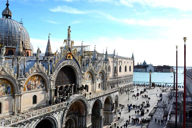 Guided Walking Tour of Venice, St Mark's Basilica & Doge's Palace - St. Mark’s Basilica on the inside: skip lines and focus on the mosaics