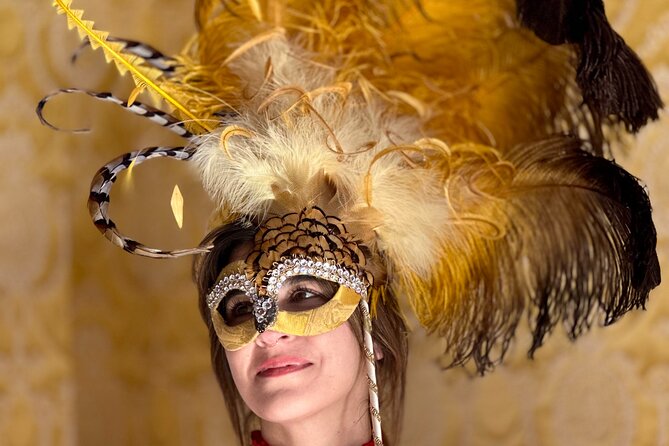 Historical Journey and Dress up Experience in Venetian Carnival - The main event: optional costume fitting at the atelier (and the extra cost)