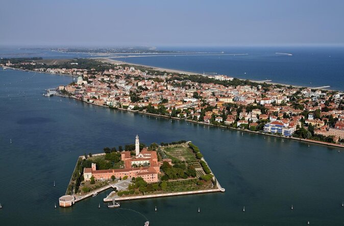 Lido Bike Tour: With a Local on the Island of Cinema - Key highlights to look for