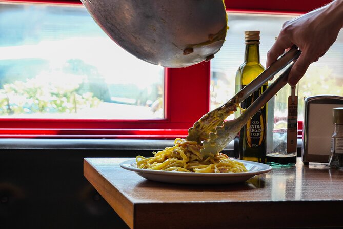 Make Pasta Carbonara from Scratch in a Jazz Club in Venice - What you’re actually making: spaghetti carbonara, done properly