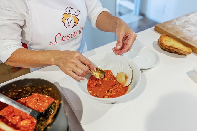 Market Tour and Dining at a Local's Home in Venice - Key things that make this Venice Cesarina experience worth it