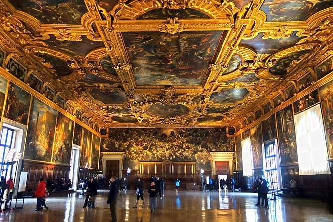 Morning Venice Walking Tour plus Doge's Palace Guided Visit - Meeting at Calle Larga de l’Ascension: start clean, not stressed