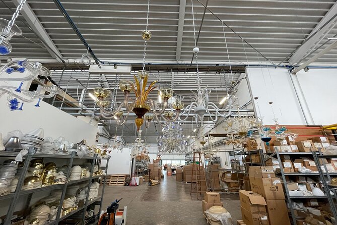 Murano Art: Glass factory tour - Showroom and shop time: how to use it without overspending