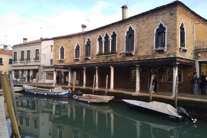 Murano Glass and Art Private Tour by Boat and on Foot - Price and value: what $403.40 per group buys