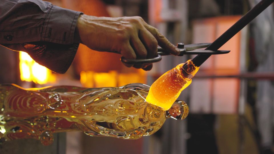 Murano: make your item with a glass master and take it home - A Glass Master Workshop in Murano’s Gino Mazzuccato Factory