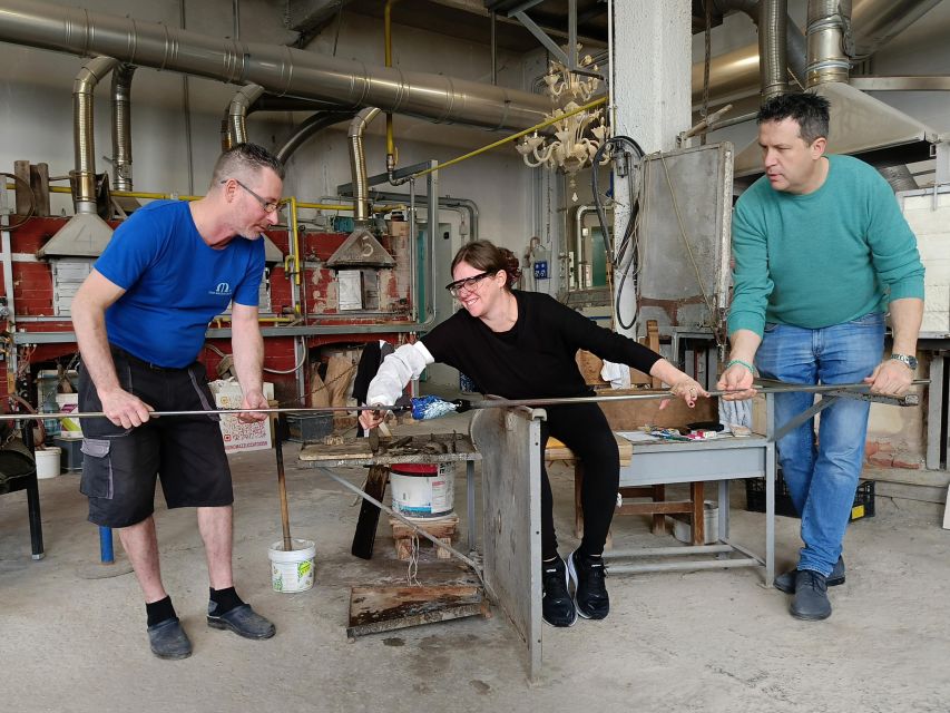 Murano: make your item with a glass master and take it home - Who This Murano Glass Workshop Suits Best