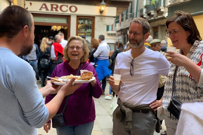 Old Taverns and Rialto Market Food Adventure (come hungry!) - Food and drink inclusions: what “come hungry” really means here