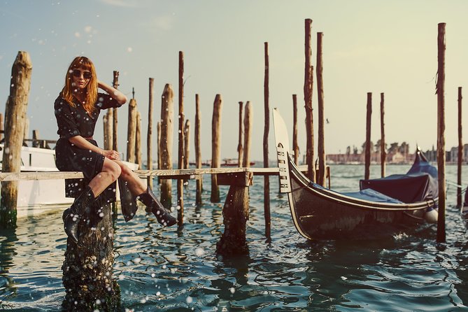Photographer, Professional Photo shoot - Venice - Your Venice stops: tailored locations, guided posing, and real breathing room