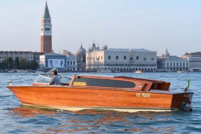 Private Arrival Transfer from Marco Polo Airport to Venice - Private Water Taxi Ride: The Canal Grande Feel, Without the Dock Chaos