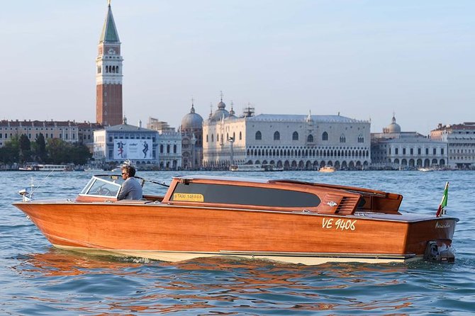 Private Arrival Transfer from Marco Polo Airport to Venice - Private Water Taxi Ride: The Canal Grande Feel, Without the Dock Chaos