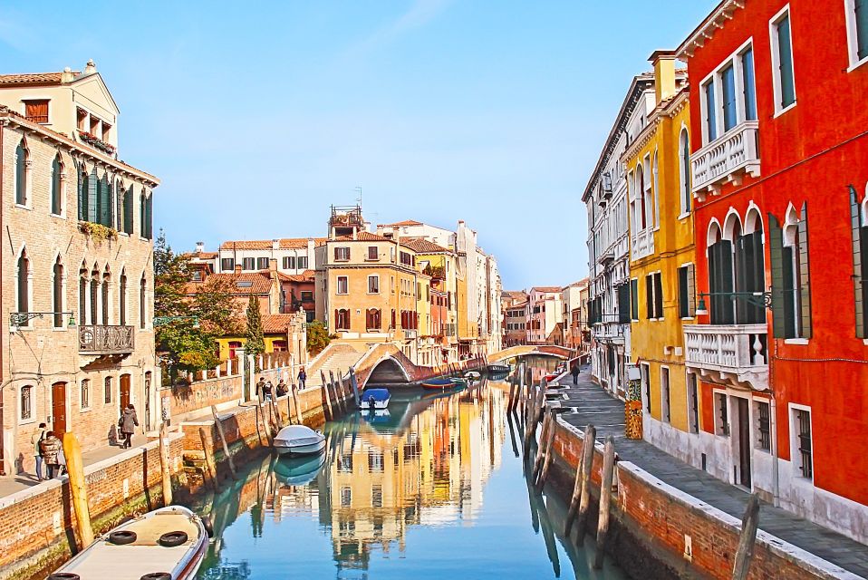 Private Art & Culture Tour in Dorsoduro and Academia, Venice - San Barnaba and San Pantalon: the church pair that anchors the route