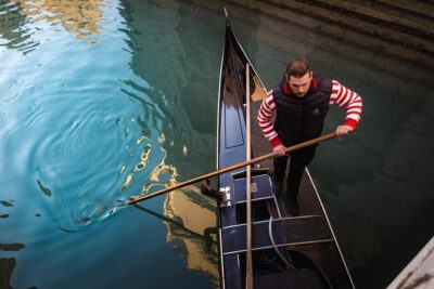 Private Crafted Gondola Ride on the Grand Canal - The 30-Minute Route: Grand Canal Drama, Then the Quiet Inner Canals