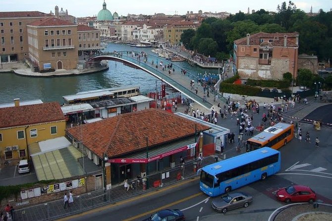 Private Departure Transfer: Venice Hotels to Venice Train or Bus Station - Pickup locations in Venice: central areas and Venice Lido