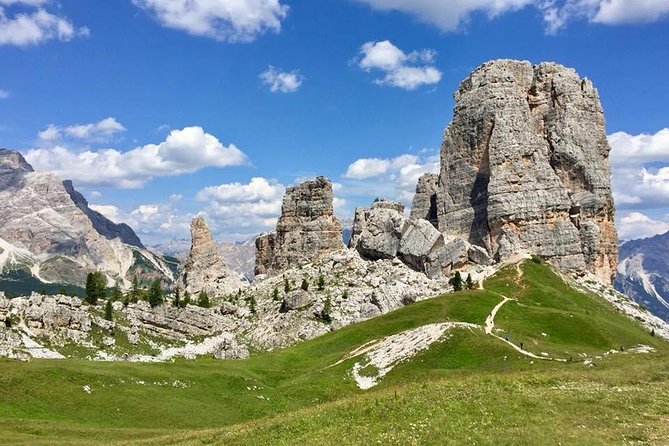 Private Dolomites Day Trip from Venice by Mercedes Van - Lago di Dobbiaco: calmer lake time and mountain air (about 1 hour)