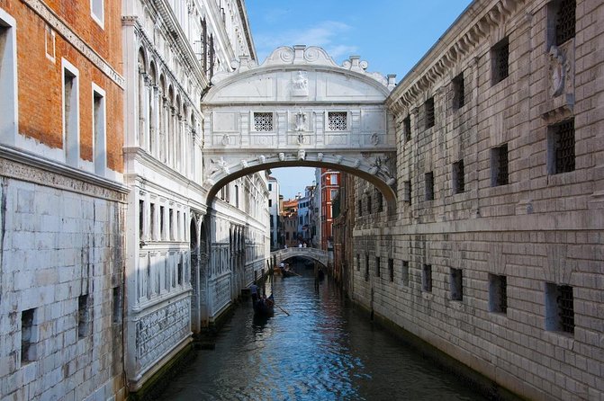 Private Gondola Ride and Photoshoot - Key Things to Know Before You Go